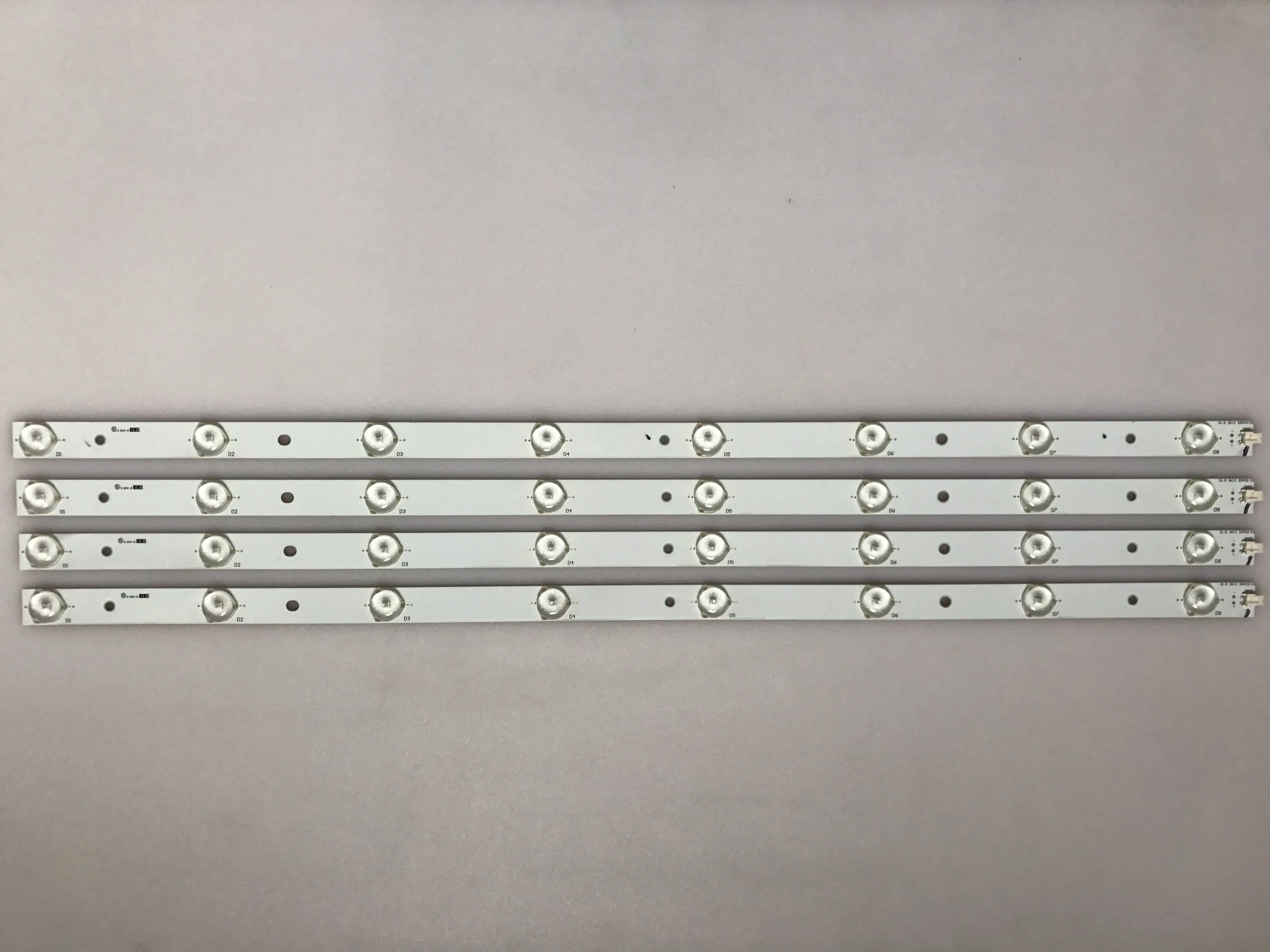 LED Backlight strip 8 Lamp for Ph ilips 32"TV 32pfl3008 31.5 2k13 32pcs-c2 LED32560 32PFL3530/T3 KLV-32R300A
LED Backlight strip 8 Lamp for Ph ilips 32"TV 32pfl3008 31.5 2k13 32pcs-c2 LED32560 32PFL3530/T3 KLV-32R300A