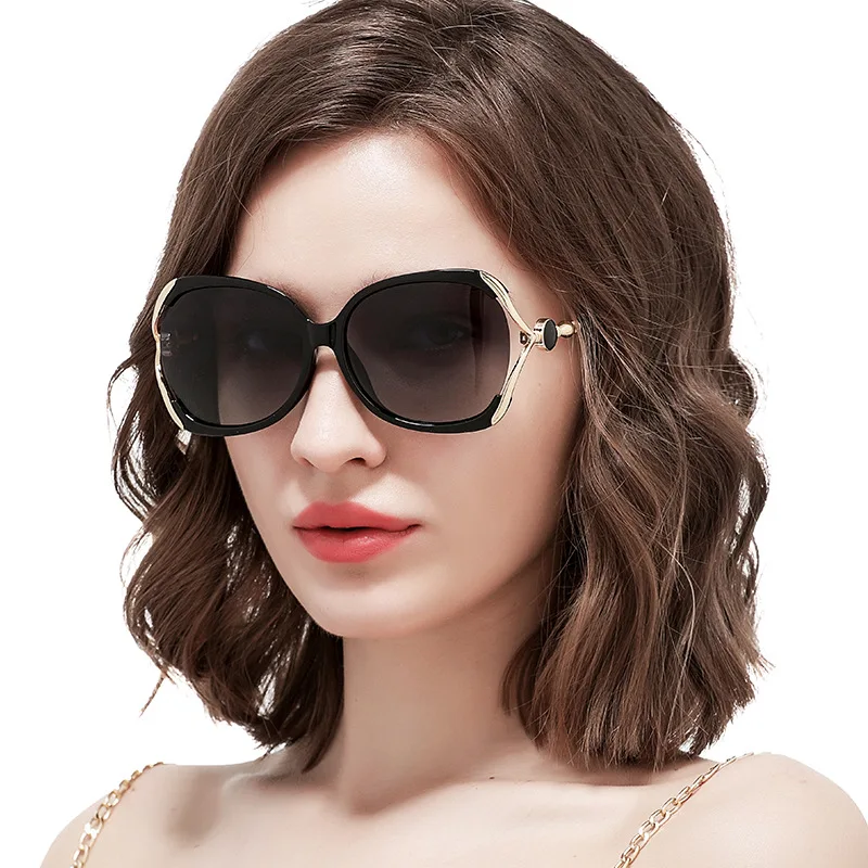 Fashion Polarized Sunglasses Women 2021 Luxury Brand Designer Ladies Sun Glasses UV400 Shades for Women
Fashion Polarized Sunglasses Women 2021 Luxury Brand Designer Ladies Sun Glasses UV400 Shades for Women