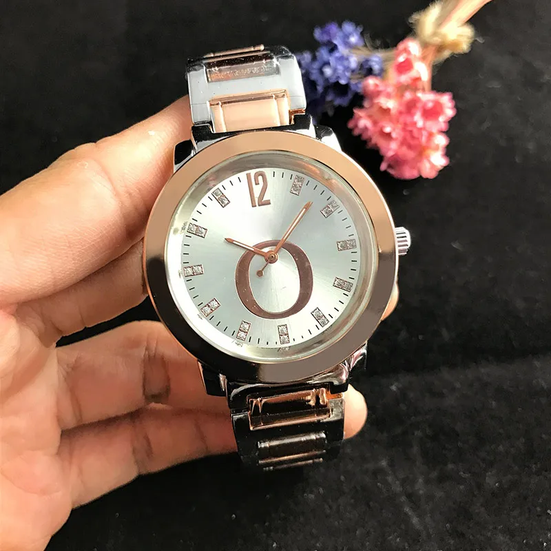 RLLEN High Quality Original 1:1 PAN Fashion Trend Leisure Hao Electronic Quartz Watch Men and Women Couple Watch Gift
RLLEN High Quality Original 1:1 PAN Fashion Trend Leisure Hao Electronic Quartz Watch Men and Women Couple Watch Gift