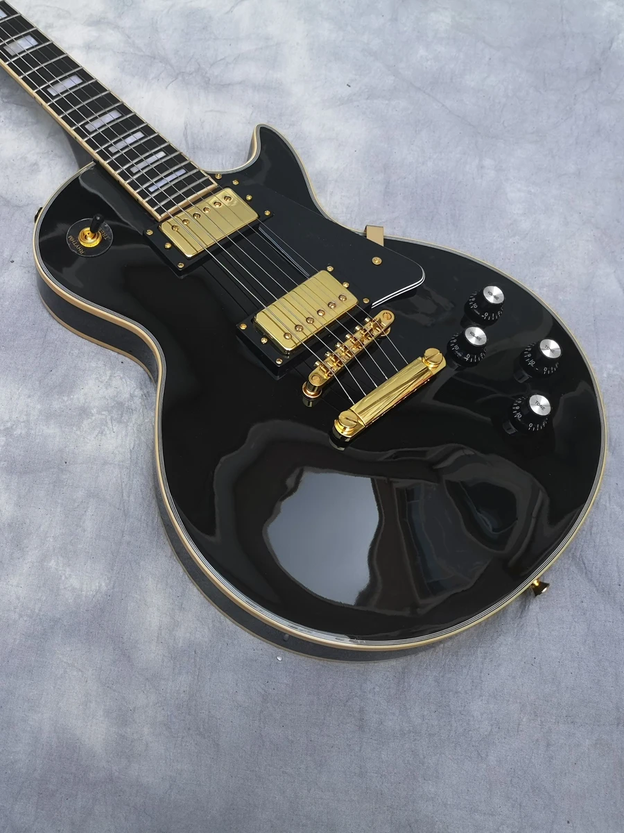 Quality Guitar, Ebony Fingerboard, Frets Binding, 70 s Vintage Custom Guitar 2 
Quality Guitar, Ebony Fingerboard, Frets Binding, 70 s Vintage Custom Guitar 2