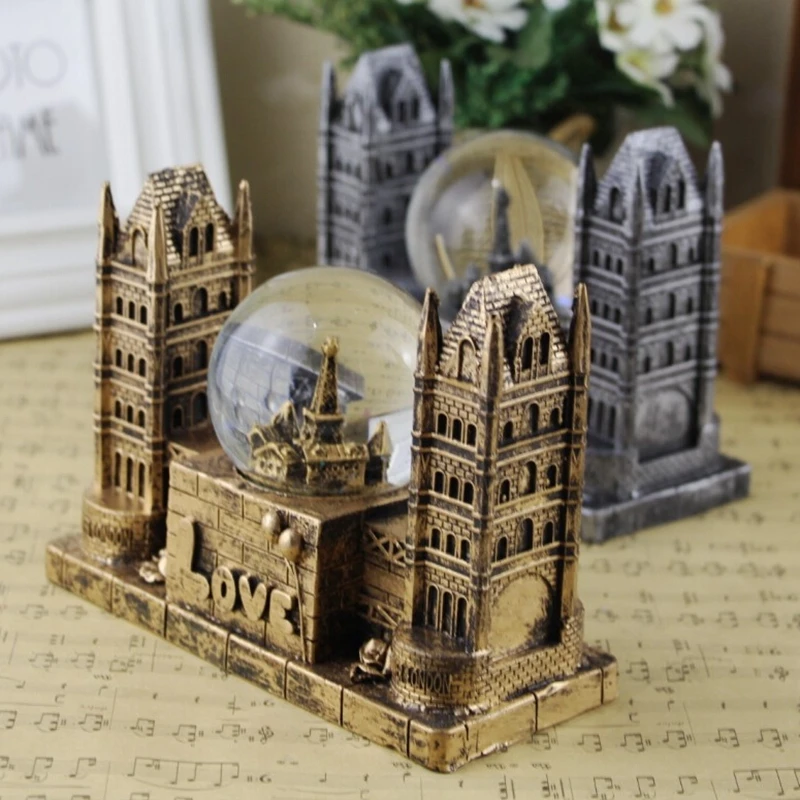 Modern Architecture Tower Bridge Snow Globe Decoracion Creative Resin Music Box Lover Pattern Home Craft Crystal Ball Gifts 
Modern Architecture Tower Bridge Snow Globe Decoracion Creative Resin Music Box Lover Pattern Home Craft Crystal Ball Gifts