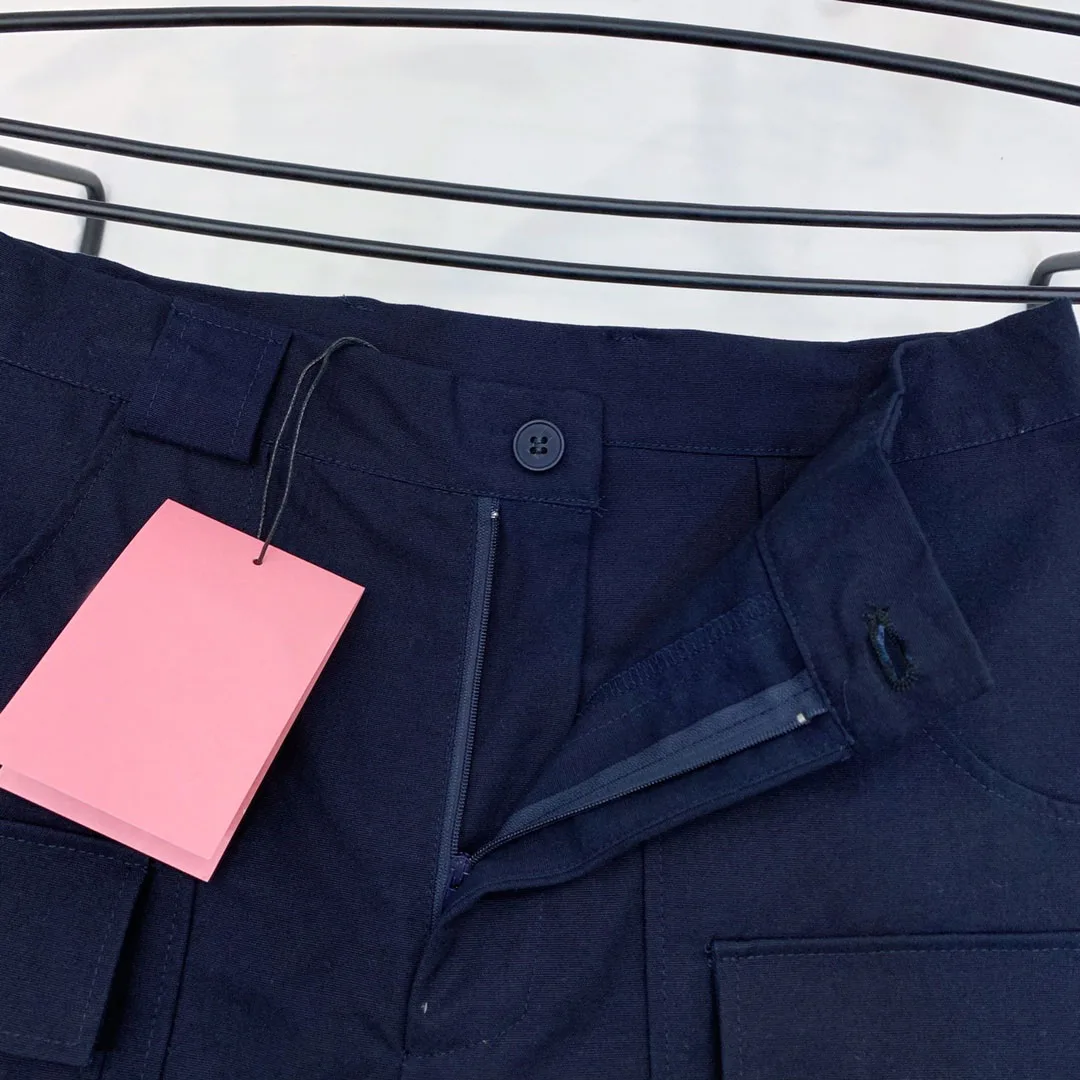 2021 Summer New Multi-Pocket Loose Overalls Shorts Men's Mid-Waist Straight Five-Point Pants All-Match Casual Style
2021 Summer New Multi-Pocket Loose Overalls Shorts Men's Mid-Waist Straight Five-Point Pants All-Match Casual Style