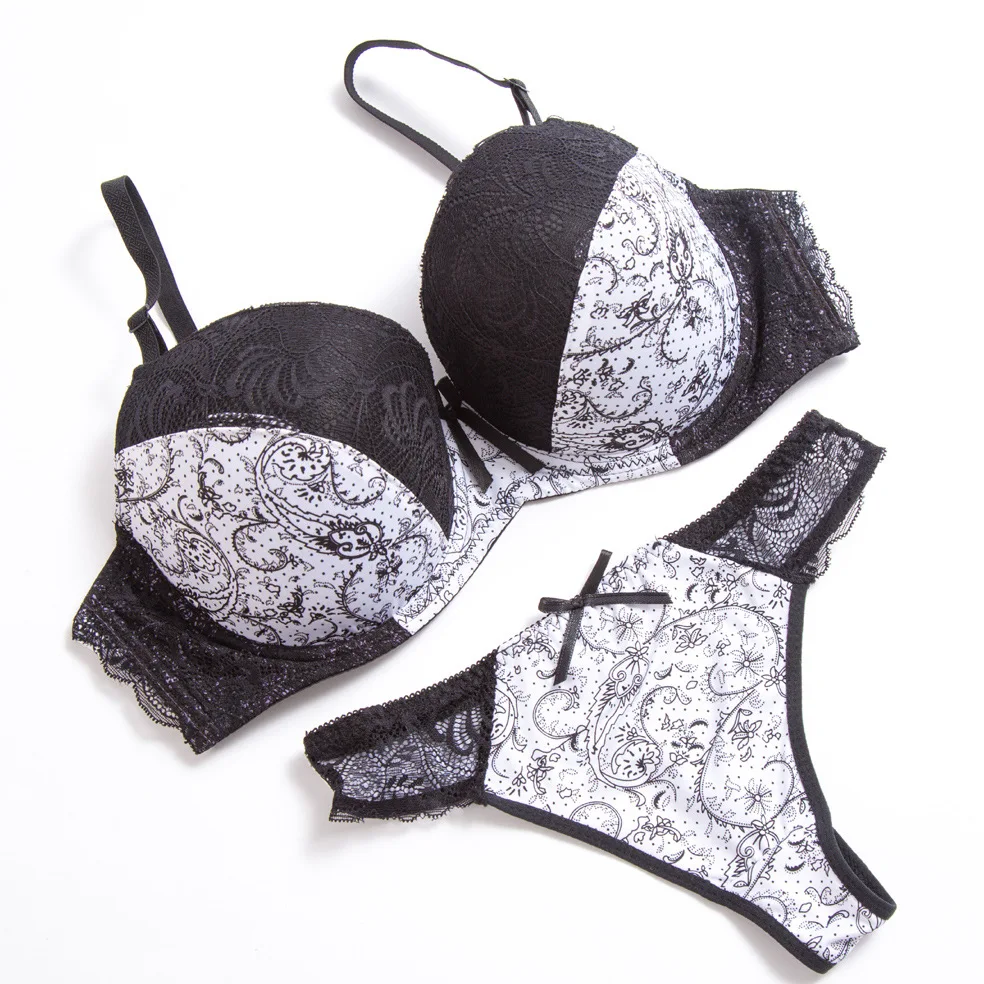 2020 сексуальный бюстгальтер и стринги комплект кружевное цветное Нижнее белье размера плюс комплект нижнего белья пуш-ап три четверти (чашк...
2020 сексуальный бюстгальтер и стринги комплект кружевное цветное Нижнее белье размера плюс комплект нижнего белья пуш-ап три четверти (чашк...