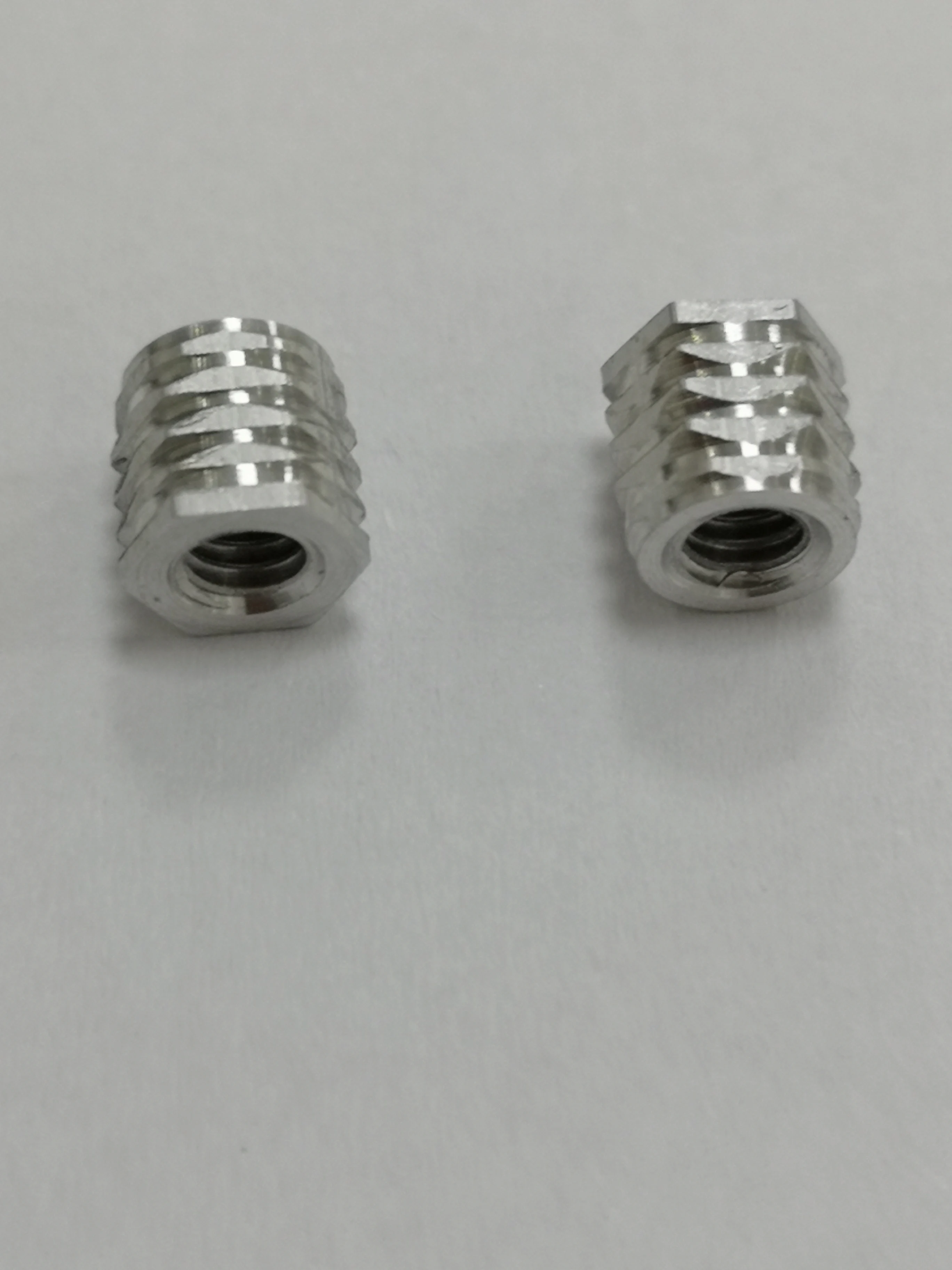 

NFPC-M3/M3.5/M4/M5/M6/M8/256/440/632/832/032/024/0420/0518 Press-In Threaded Inserts Hexagonal Stainless Steel