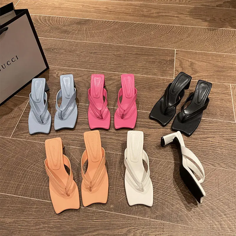 Summer Women Fashion Slippers Sandals Female New Outdoor Casual Cool Slides Girls Slipper Middle Heel Shoes Flip Flops Mules
Summer Women Fashion Slippers Sandals Female New Outdoor Casual Cool Slides Girls Slipper Middle Heel Shoes Flip Flops Mules