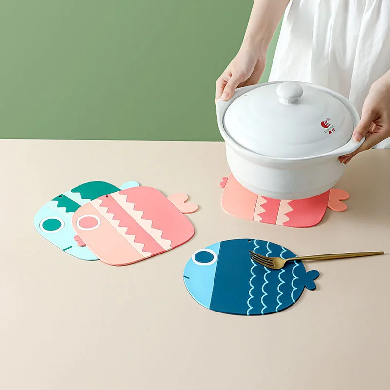Cartoon Fish Heat Resistant Non-slip Kitchen Placemat Insulation Coaster Bowl Dish Cup Pad Pot Holder Table Mat Hom Decor
Cartoon Fish Heat Resistant Non-slip Kitchen Placemat Insulation Coaster Bowl Dish Cup Pad Pot Holder Table Mat Hom Decor