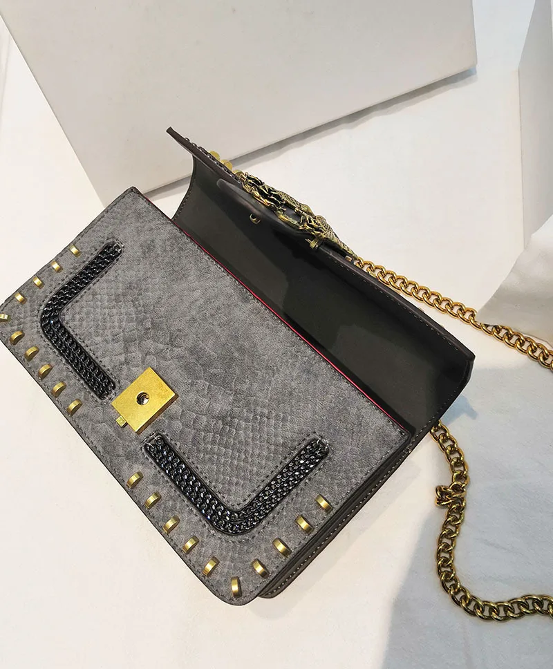 Pinkos Ladies Luxury Rivets For Pinko Crossbody Bags Female Versatile Shoulder Baguette Bags Pinko- Female Messenger Flip Bag
Pinkos Ladies Luxury Rivets For Pinko Crossbody Bags Female Versatile Shoulder Baguette Bags Pinko- Female Messenger Flip Bag