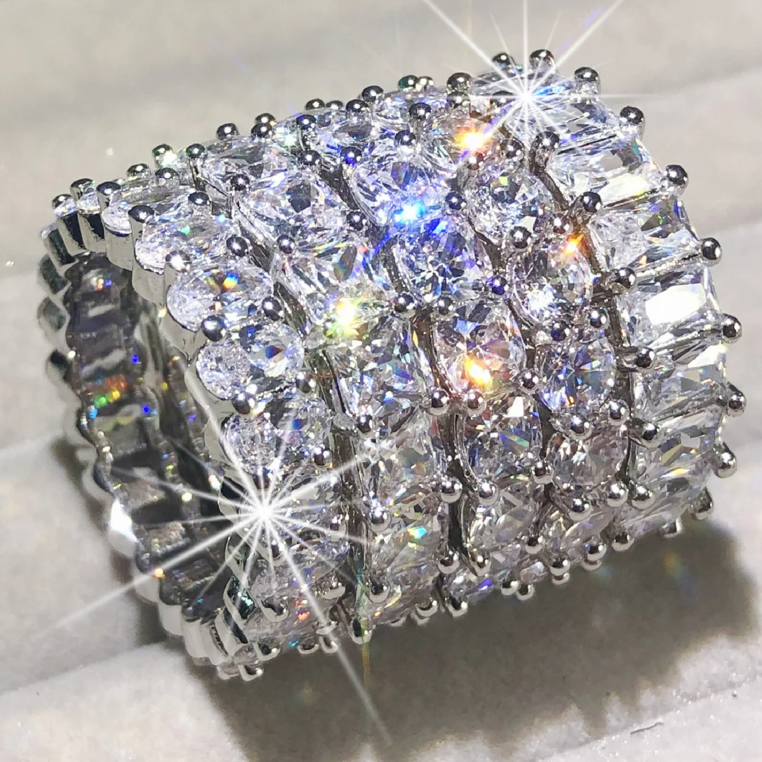 Женское кольцо из серебра 925 пробы с камнем и топазом | Украшения аксессуары