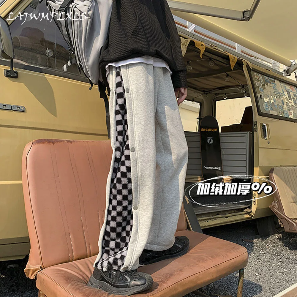 Checkerboard Plus Fleece Thicken Warm Pants Men's Autumn Winter Straight Casual Buttoned Pants Tide Stitching Sports Trousers 
Checkerboard Plus Fleece Thicken Warm Pants Men's Autumn Winter Straight Casual Buttoned Pants Tide Stitching Sports Trousers