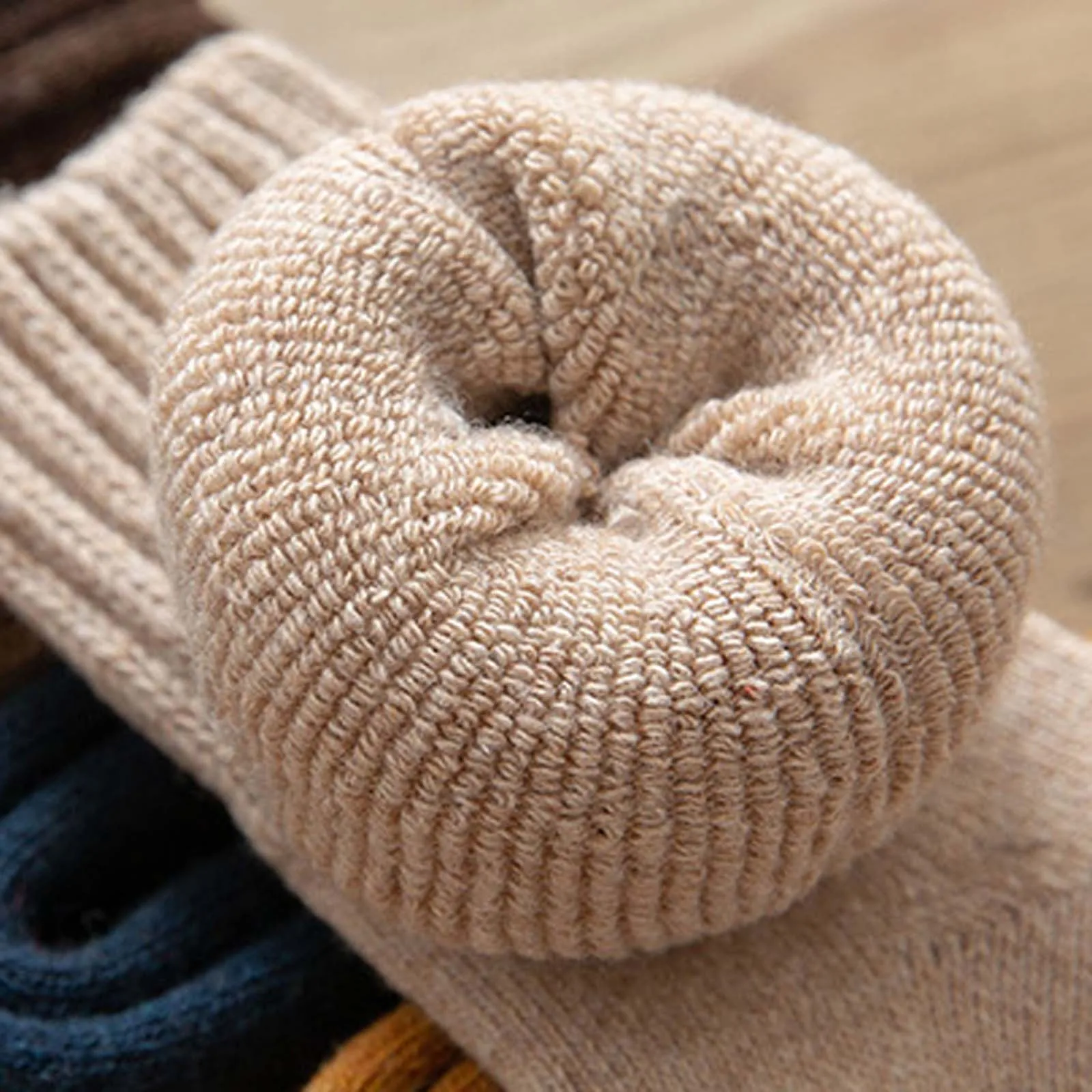 Fashion Winter Sweet And Lovely Warm And Comfortable Keep Warm Women Embroidery Print Ladies High Quality Breathability Socks
Fashion Winter Sweet And Lovely Warm And Comfortable Keep Warm Women Embroidery Print Ladies High Quality Breathability Socks