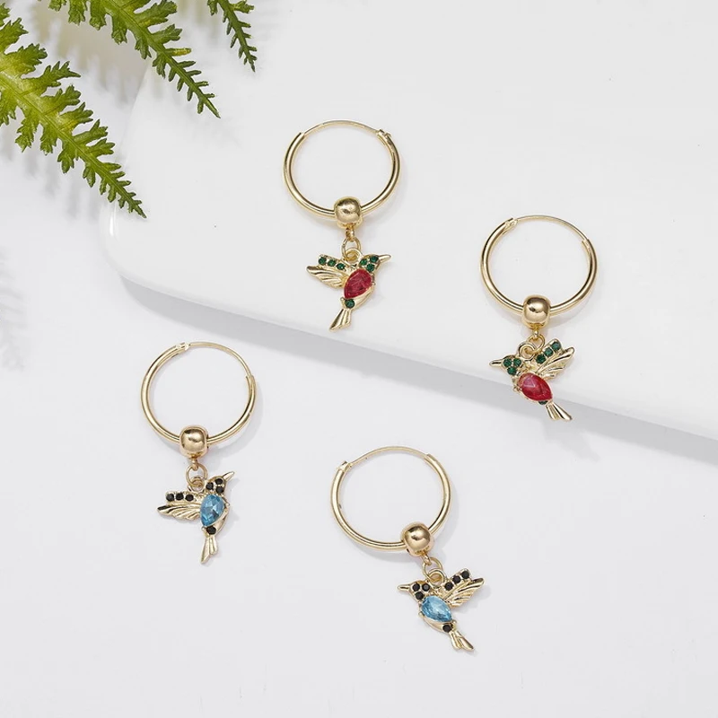 Exquisite Bird-shaped Hummingbird Hoop Pendant Crystal Pendant Earrings Tassel Bird Earrings for Women's Wedding Jewelry
Exquisite Bird-shaped Hummingbird Hoop Pendant Crystal Pendant Earrings Tassel Bird Earrings for Women's Wedding Jewelry