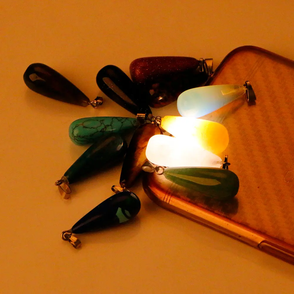Natural Stone Drop-shaped Pink Crystal Pendant 10x30mm Charm Malachite Pendant Jewelry Making DIY Necklace Accessories 12pcs/box
Natural Stone Drop-shaped Pink Crystal Pendant 10x30mm Charm Malachite Pendant Jewelry Making DIY Necklace Accessories 12pcs/box
