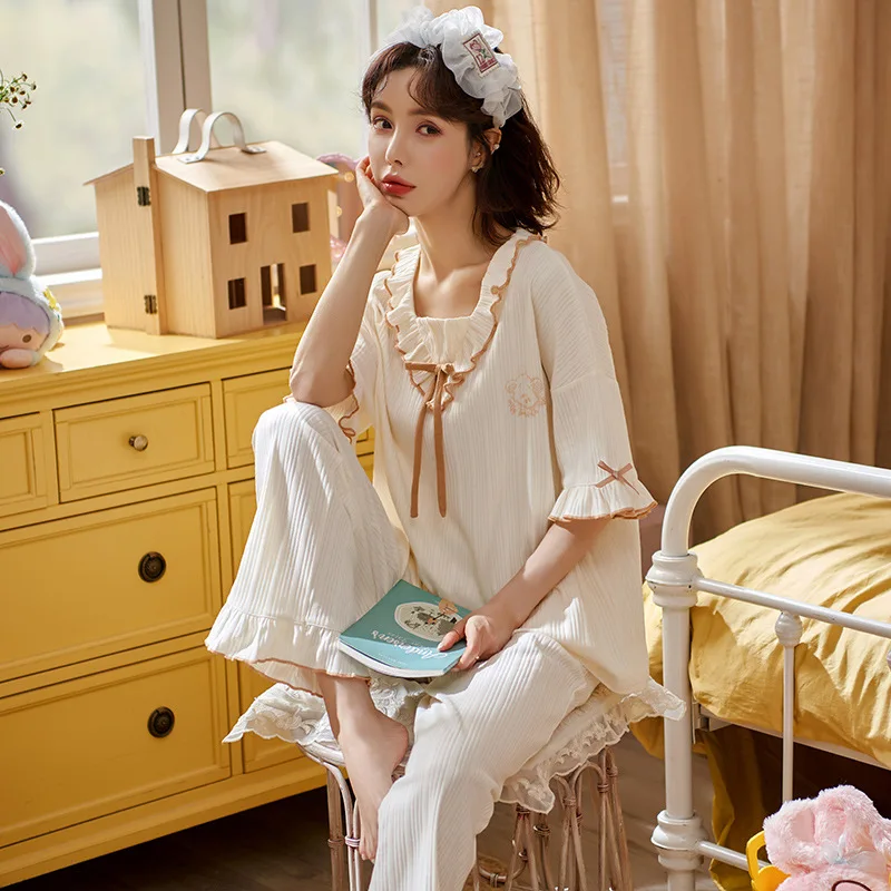 Dormir Tops Short Sleeve Cute Korean Vintage Yellow Printed Pink Pajamas Shortama Dames Schlafanzug Damen Tropical Pajama
Dormir Tops Short Sleeve Cute Korean Vintage Yellow Printed Pink Pajamas Shortama Dames Schlafanzug Damen Tropical Pajama