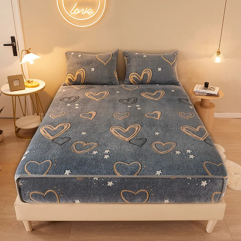 Four-corner sheets, warm in winter, flannel elastic band sheets, mattress covers, adult double beds
Four-corner sheets, warm in winter, flannel elastic band sheets, mattress covers, adult double beds