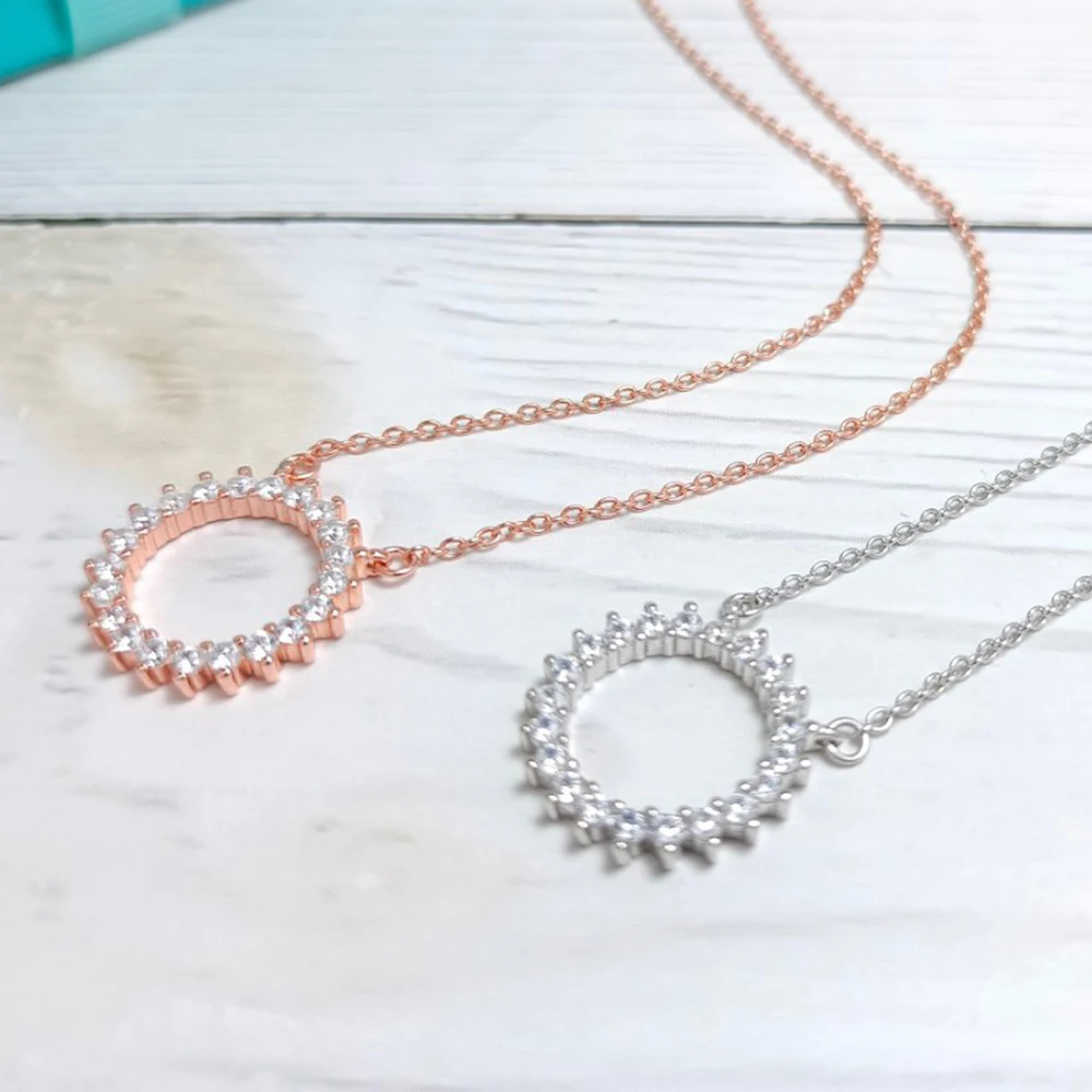 KT Real925 Bracelets 1:1 LOGO High Quality Shining Circle Bracelets TIF Luxury Jewelry Brand Woman 2021 Hot Selling Trend
KT Real925 Bracelets 1:1 LOGO High Quality Shining Circle Bracelets TIF Luxury Jewelry Brand Woman 2021 Hot Selling Trend