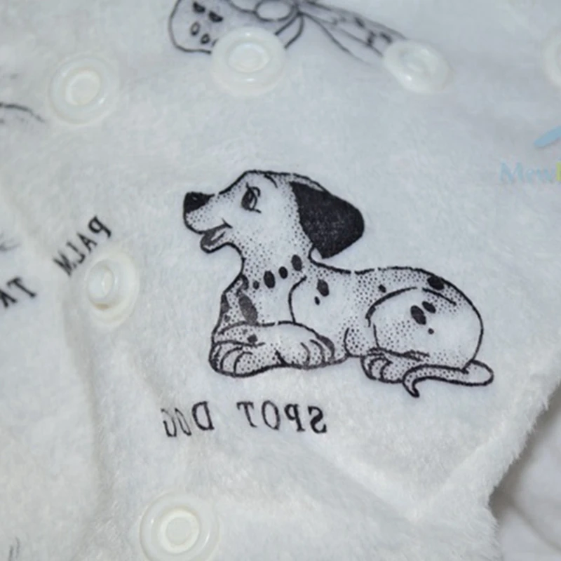 PUL Waterproof Breathable Minky Baby Cloth Diaper With 1pc 3-layer Microfiber diaper Insert FR55
PUL Waterproof Breathable Minky Baby Cloth Diaper With 1pc 3-layer Microfiber diaper Insert FR55