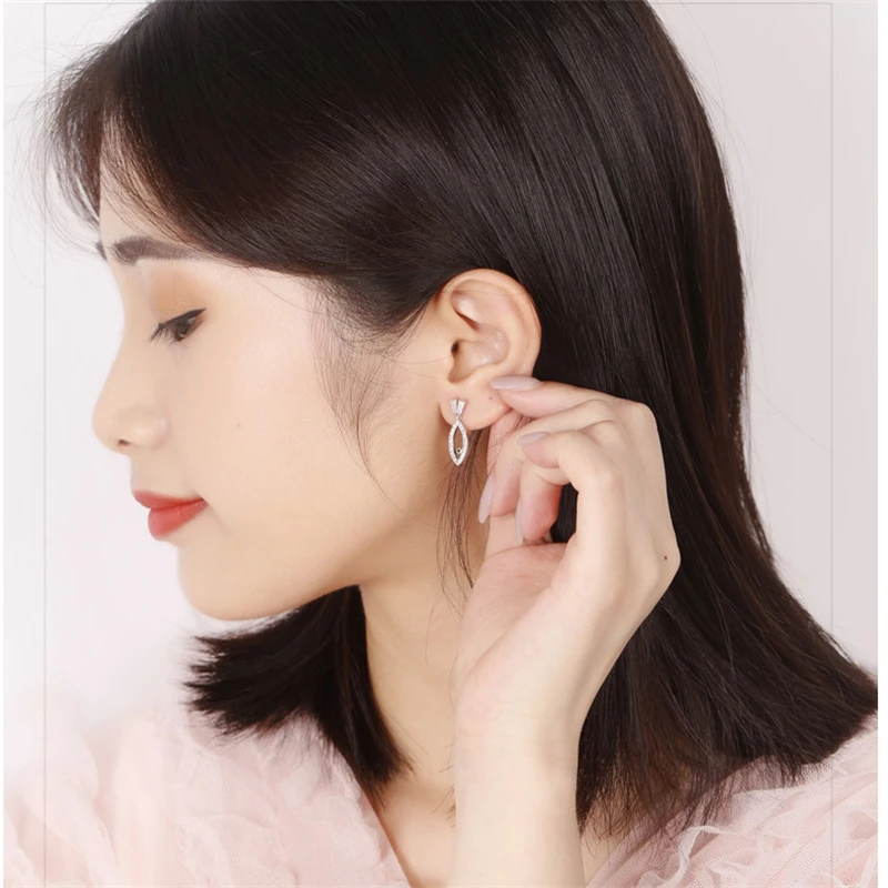925 Sterling Silver Studs Earrings for Women S925 Marked Cute Fishes Shaped Wedding Engagement Earrings Jewelry Wholesale Retail
925 Sterling Silver Studs Earrings for Women S925 Marked Cute Fishes Shaped Wedding Engagement Earrings Jewelry Wholesale Retail