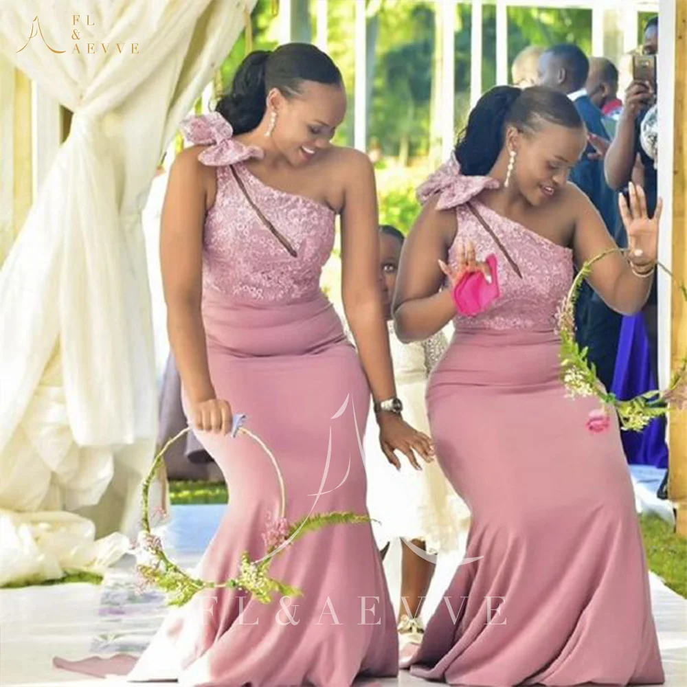 Fashion Pink Lace Mermaid Bridesmaid Dresses with Bow One-shoulder African Wedding Party Gowns Plus Size Maid of Honor Dress
Fashion Pink Lace Mermaid Bridesmaid Dresses with Bow One-shoulder African Wedding Party Gowns Plus Size Maid of Honor Dress