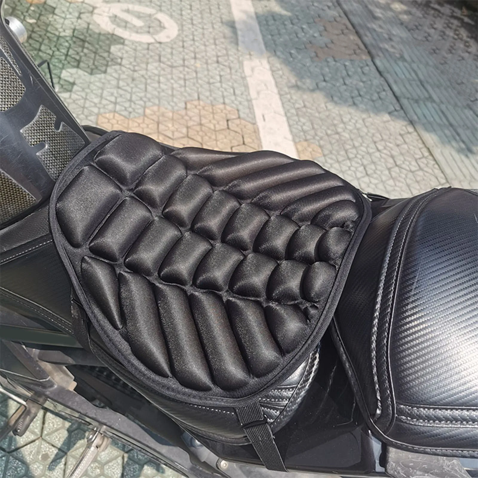 Air Motorcycle Seat Cushion Pressure Relief Pad Cushion for Riding Anti-slip 
Air Motorcycle Seat Cushion Pressure Relief Pad Cushion for Riding Anti-slip
