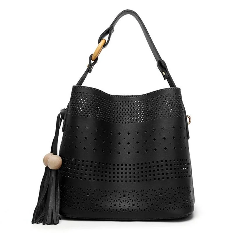 New Fashion Ladies Messenger Bag Soft Pu Leather Hollow Crossbody Bag Ladies Brand Design Handbag Letter Bucket Bag 
New Fashion Ladies Messenger Bag Soft Pu Leather Hollow Crossbody Bag Ladies Brand Design Handbag Letter Bucket Bag