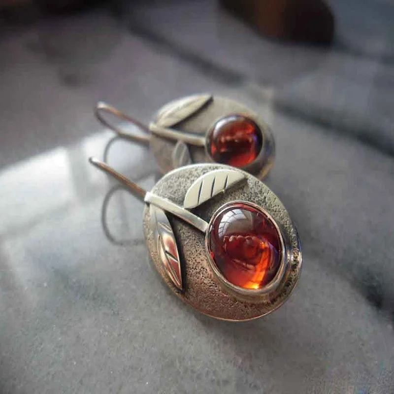 New Vintage Color Hook Earrings for Women Retro Round Red Stone Flower Leaf Dangle Earring Fashon Party Jewelry Gift
New Vintage Color Hook Earrings for Women Retro Round Red Stone Flower Leaf Dangle Earring Fashon Party Jewelry Gift