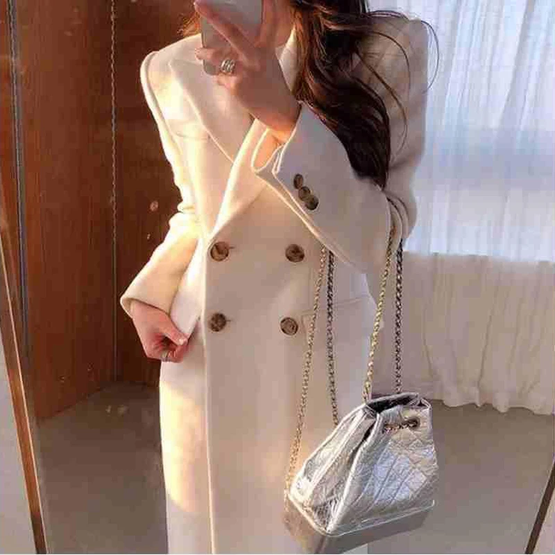Heydress 2021 Winter Women Solid Slim Elegant Wool Coat Office Lady White Streetwear Female Thick Warm Double Breasted Outerwear
Heydress 2021 Winter Women Solid Slim Elegant Wool Coat Office Lady White Streetwear Female Thick Warm Double Breasted Outerwear