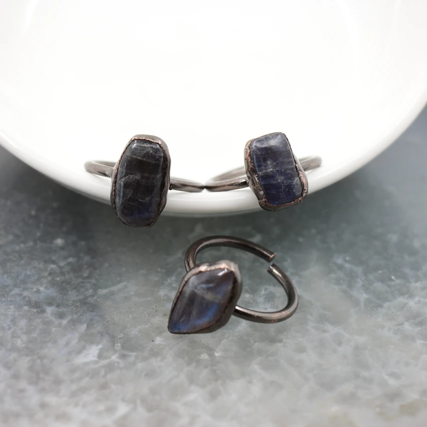 Vintage Irregular Shape Natural Labradorite Adjustable Ring,Healing Gemstone Finger Ring for Women Men Jewelry Party Gift
Vintage Irregular Shape Natural Labradorite Adjustable Ring,Healing Gemstone Finger Ring for Women Men Jewelry Party Gift