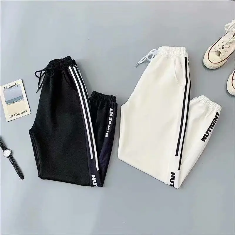 Casual Pants Men's And Women's Large Legged Loose Lovers' Harlan Korean Version Of Trendy Hong Kong Style Student Versatil
Casual Pants Men's And Women's Large Legged Loose Lovers' Harlan Korean Version Of Trendy Hong Kong Style Student Versatil