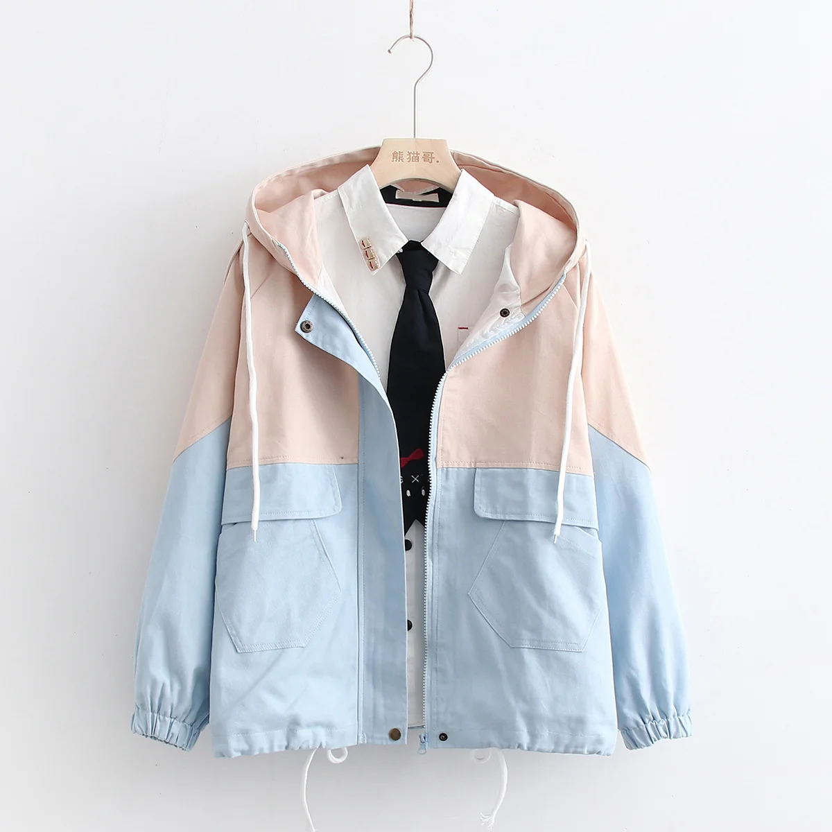 Autumn New Japanese Style Artistic Colorblock Hood Overalls Student Girl Loose Casual Trench Coat Cardigan Top
Autumn New Japanese Style Artistic Colorblock Hood Overalls Student Girl Loose Casual Trench Coat Cardigan Top