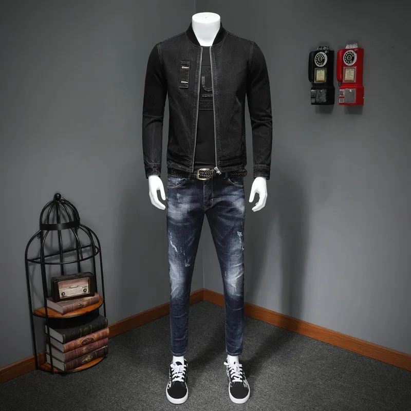 Autumn Denim Coat Men Black Washed Zipper Casual Cowboy Jacket High Street Stand Collar Biker Outerwear Male Plus Size 4XL
Autumn Denim Coat Men Black Washed Zipper Casual Cowboy Jacket High Street Stand Collar Biker Outerwear Male Plus Size 4XL