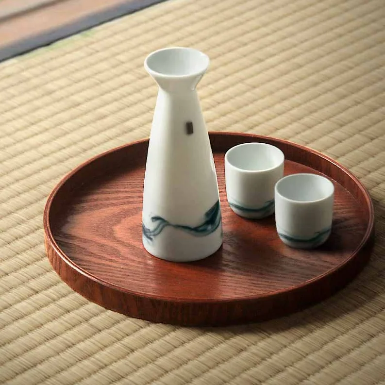 Большой японский поднос для чая из массива дерева, бытовые круглые чайные подносы, минималистичный креативный поднос, кухонные принадлежно... 
Большой японский поднос для чая из массива дерева, бытовые круглые чайные подносы, минималистичный креативный поднос, кухонные принадлежно...