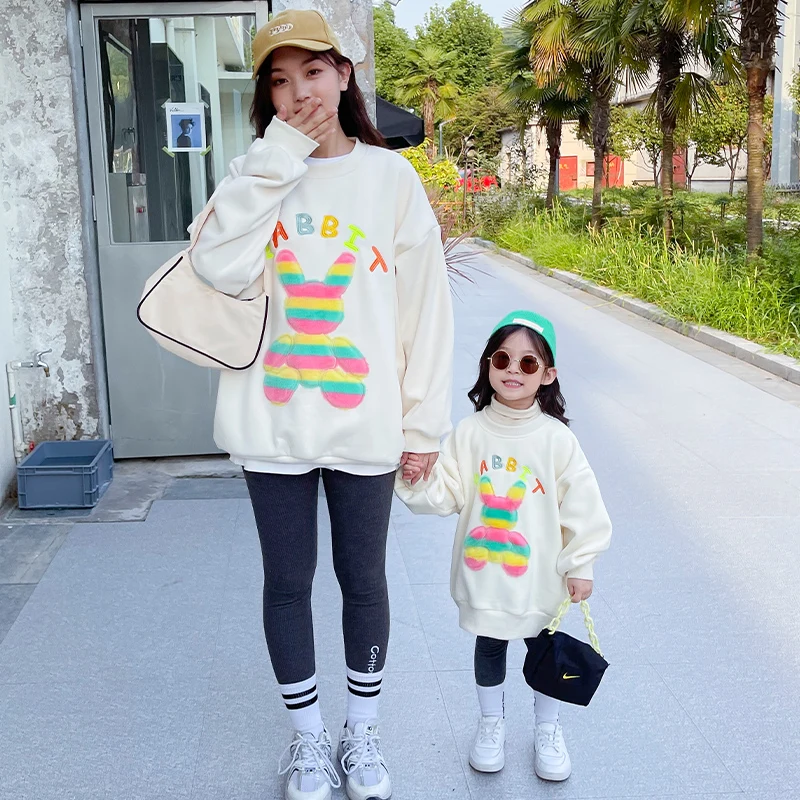 Fashion Parent-kids Warm Clothes Winter Velvet Sweaters for Mummy and Daughter Family Matching Outfit Clothes for Girl and Women
Fashion Parent-kids Warm Clothes Winter Velvet Sweaters for Mummy and Daughter Family Matching Outfit Clothes for Girl and Women