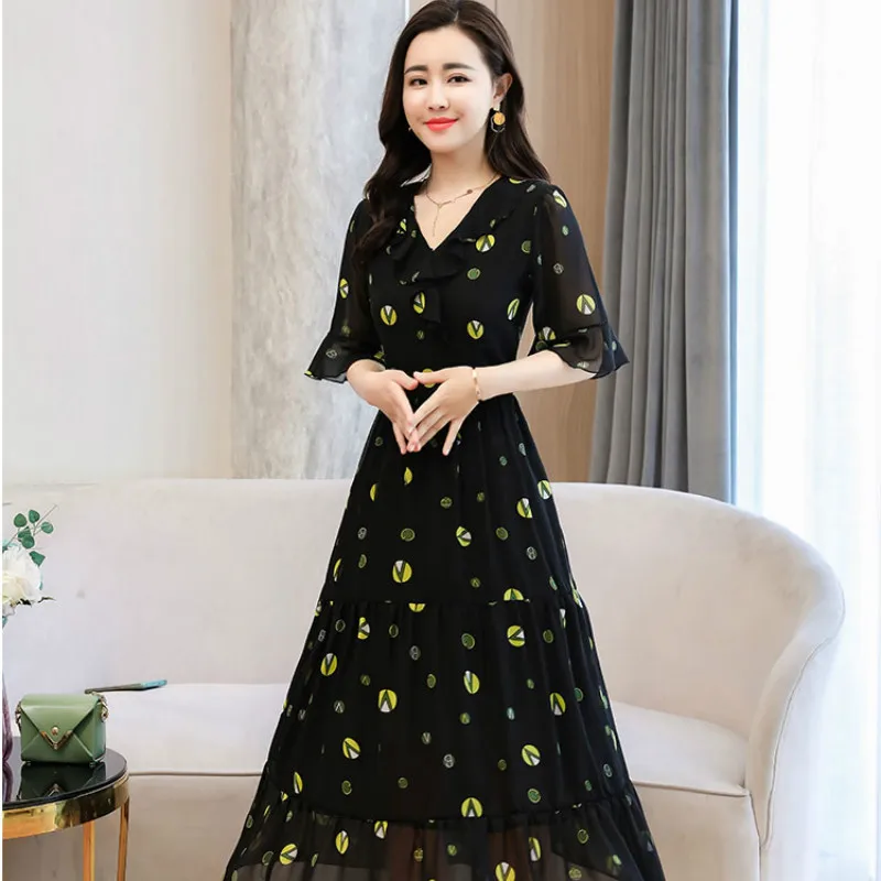 NIJIUDING Women Black Chiffon Dresses 2020 Summer Short Sleeve V-Neck Dress Female Floral Print Elegant Vestido Plus Size 3XL
NIJIUDING Women Black Chiffon Dresses 2020 Summer Short Sleeve V-Neck Dress Female Floral Print Elegant Vestido Plus Size 3XL