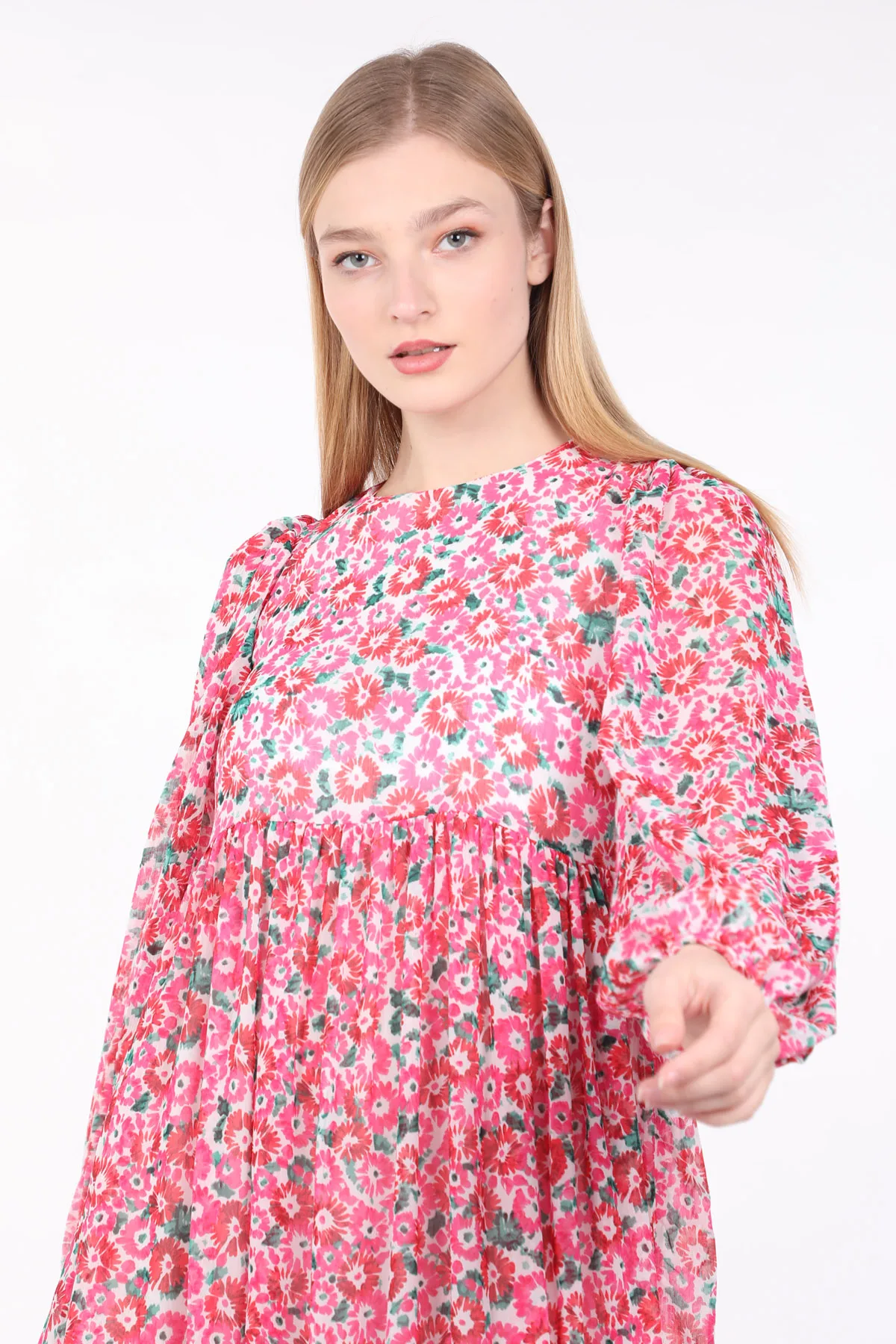 Womens Pink Floral Long Chiffon Dress
Womens Pink Floral Long Chiffon Dress