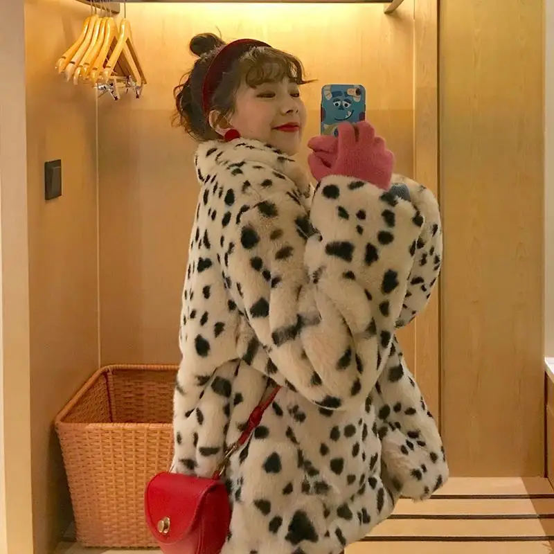 Women 2021 Autumn Winter Fashion Faux Fur Jackets Female New Leopard Printed Overcoats Ladies Long Sleeve Warm Coats R354
Women 2021 Autumn Winter Fashion Faux Fur Jackets Female New Leopard Printed Overcoats Ladies Long Sleeve Warm Coats R354