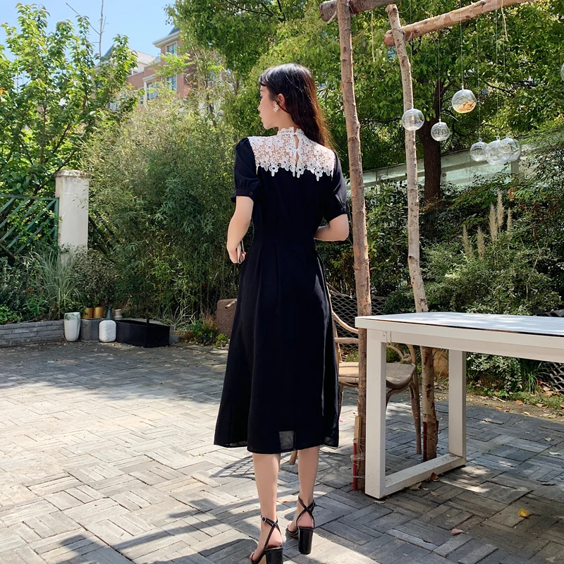 Women Vintage Sexy Hollow out Lace Patchwork Dress 2021 Korean Elegant Vestidos Fashion A-line High Waist Slim Dresses Femme
Women Vintage Sexy Hollow out Lace Patchwork Dress 2021 Korean Elegant Vestidos Fashion A-line High Waist Slim Dresses Femme