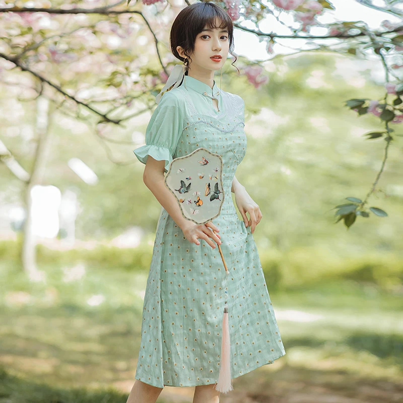 COIGARSAM Cheongsam Floral Print Women dress Summer Dresses Light Green 6809
COIGARSAM Cheongsam Floral Print Women dress Summer Dresses Light Green 6809