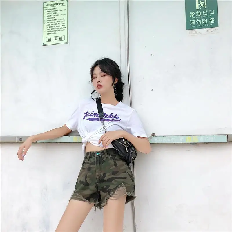 Camouflage shorts female summer 2021 new loose casual straight outdoor shorts large size high waist camouflage shorts
Camouflage shorts female summer 2021 new loose casual straight outdoor shorts large size high waist camouflage shorts