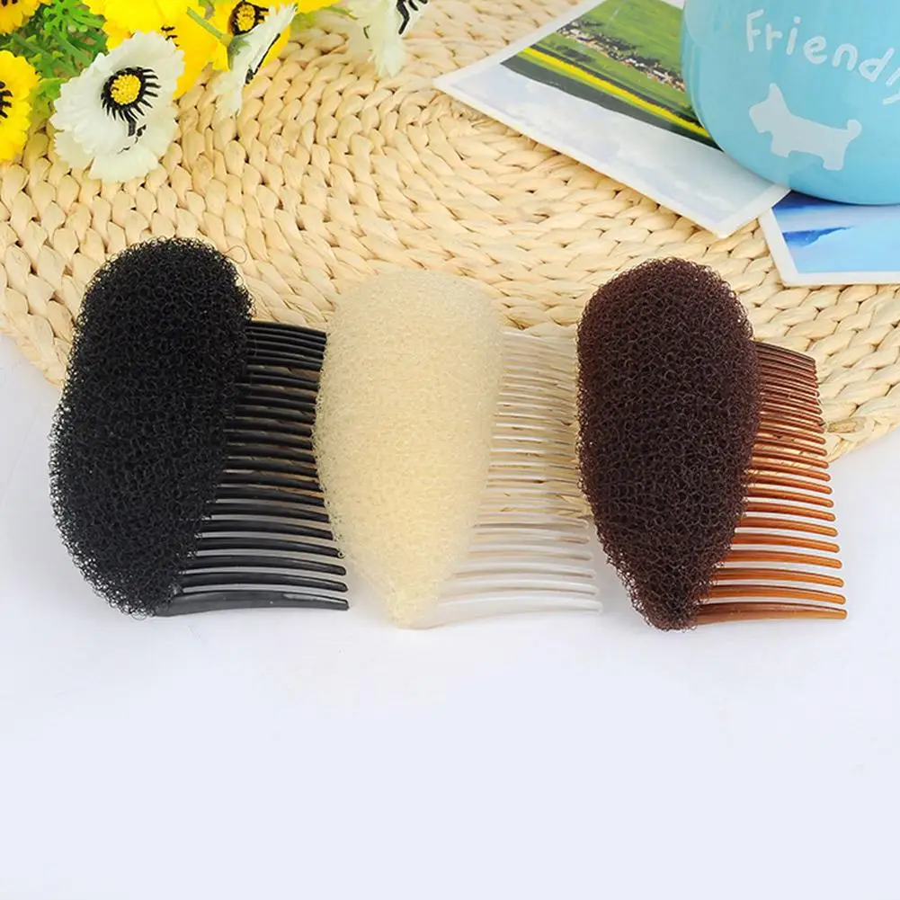 DIY Sponge Heightening Fluffy Hair Pad Princess Hairstyling Clip Comb Bun Maker Light weight, easy to carry and easy to use.
DIY Sponge Heightening Fluffy Hair Pad Princess Hairstyling Clip Comb Bun Maker Light weight, easy to carry and easy to use.