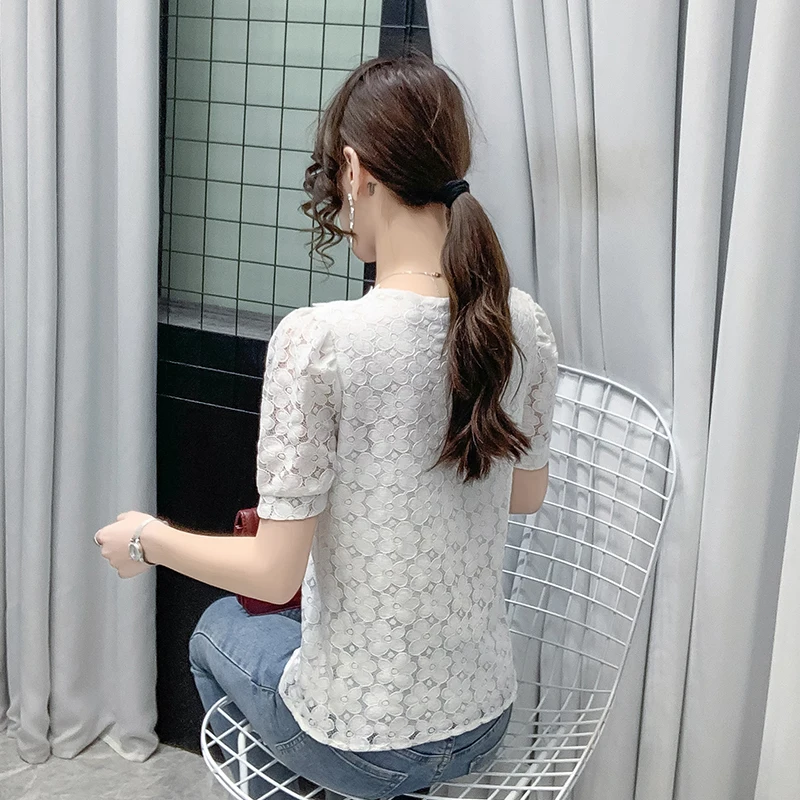 COIGARSAM Short korean blouse women New Summer Lace Chiffon Puff Sleeve V-Neck blusas womens tops and blouses White 5127 
COIGARSAM Short korean blouse women New Summer Lace Chiffon Puff Sleeve V-Neck blusas womens tops and blouses White 5127