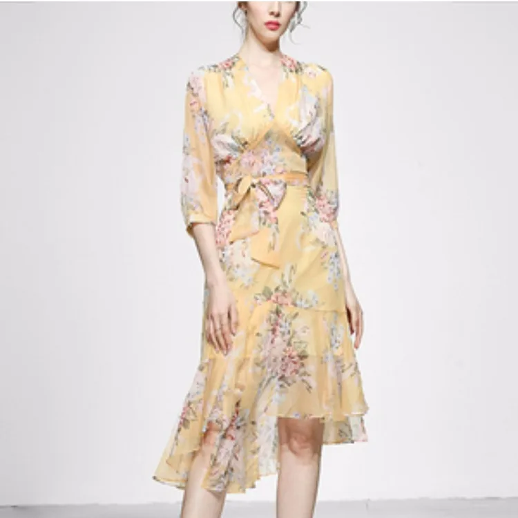Women's Vintage Floral Crop Top & Flounce Hem Wrap Irregular Flutter Skirt Set Ladies Two Piece Set Summer
Women's Vintage Floral Crop Top & Flounce Hem Wrap Irregular Flutter Skirt Set Ladies Two Piece Set Summer
