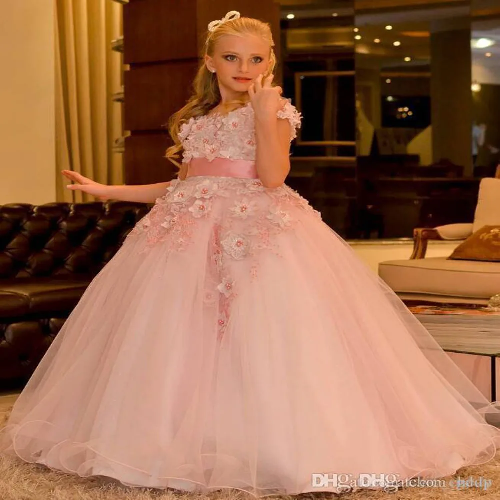 Blush Pink Arabic Flower Girl Dresses 3D Floral Appliques Pearls Child Wedding Dresses Vintage Little Girl Pageant Dresses
Blush Pink Arabic Flower Girl Dresses 3D Floral Appliques Pearls Child Wedding Dresses Vintage Little Girl Pageant Dresses