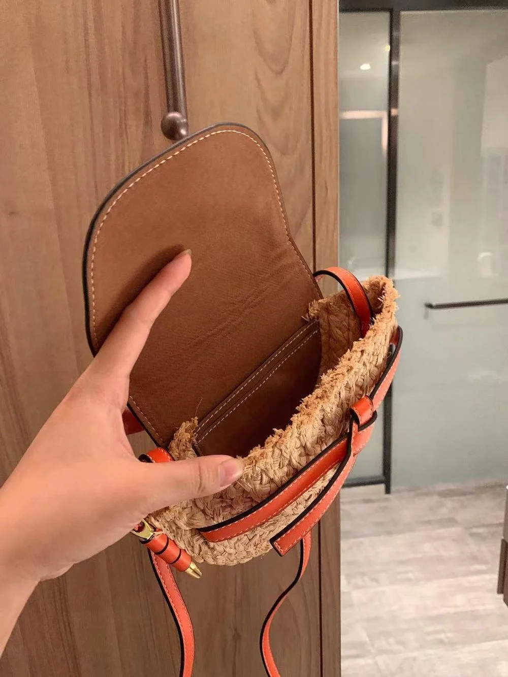 2021 spring and summer new leather woven fashion shoulder bag personalized mini messenger bag designer bags luxury
2021 spring and summer new leather woven fashion shoulder bag personalized mini messenger bag designer bags luxury