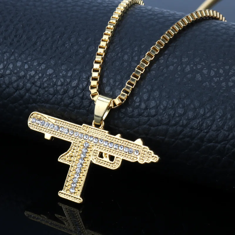Golden UZI Machine Gun Pendant Necklace Cool Men's Alloy Full Crystal Rhinestone Bling Assault Chain Hip Hop Accessories Jewelry
Golden UZI Machine Gun Pendant Necklace Cool Men's Alloy Full Crystal Rhinestone Bling Assault Chain Hip Hop Accessories Jewelry