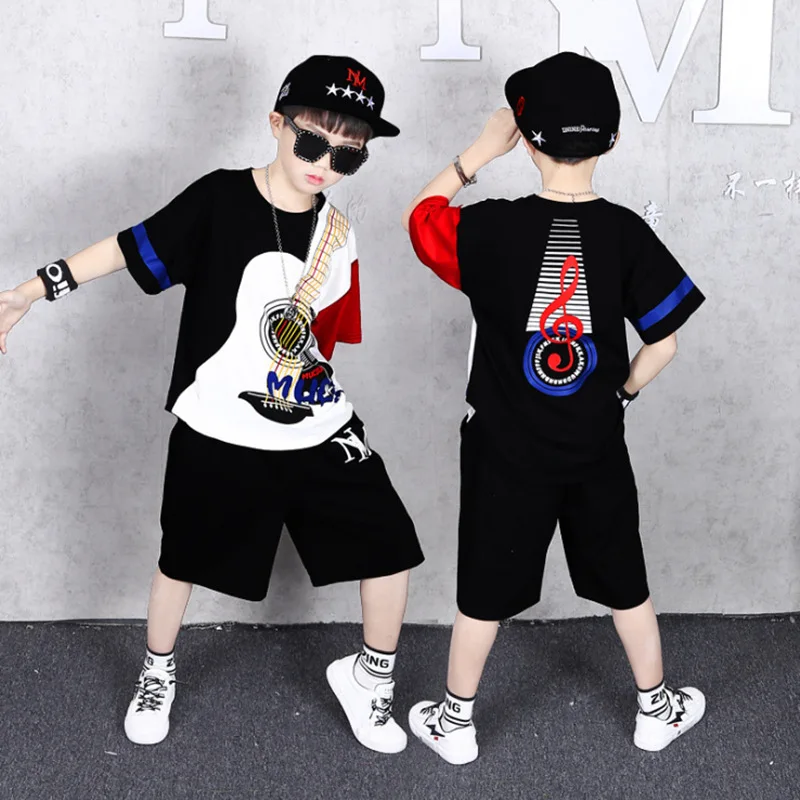 2020 NEW Summer Boys Hip Hop Clothes Sets Dancing Children Clothing Kids Short Two Piece Set Music guitar print Set Size 3-14Y
2020 NEW Summer Boys Hip Hop Clothes Sets Dancing Children Clothing Kids Short Two Piece Set Music guitar print Set Size 3-14Y