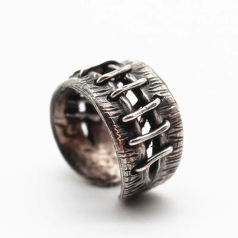 Personality original new handmade niche design opening adjustable ring dark cold wind domineering trend men's silver jewelry
Personality original new handmade niche design opening adjustable ring dark cold wind domineering trend men's silver jewelry