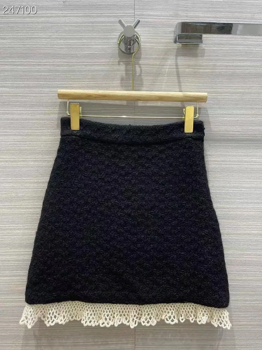 2021 New Runway Designer Autumn Mini Skirt Women Elegant Color Patchwork Wool Black Sexy Top Skirt Female
2021 New Runway Designer Autumn Mini Skirt Women Elegant Color Patchwork Wool Black Sexy Top Skirt Female