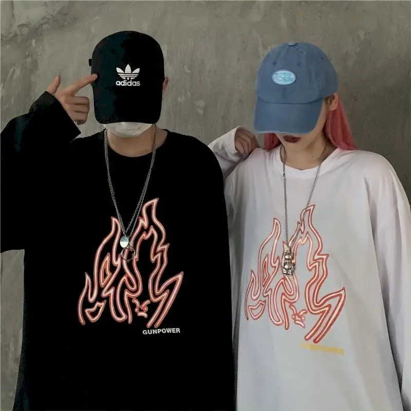 Retro Couple Clothes T Shirts Flame Printed Tops Harajuku Tshirt Oversized T Shirt Men Clothing T-shirts O-neck Casual Tees
Retro Couple Clothes T Shirts Flame Printed Tops Harajuku Tshirt Oversized T Shirt Men Clothing T-shirts O-neck Casual Tees