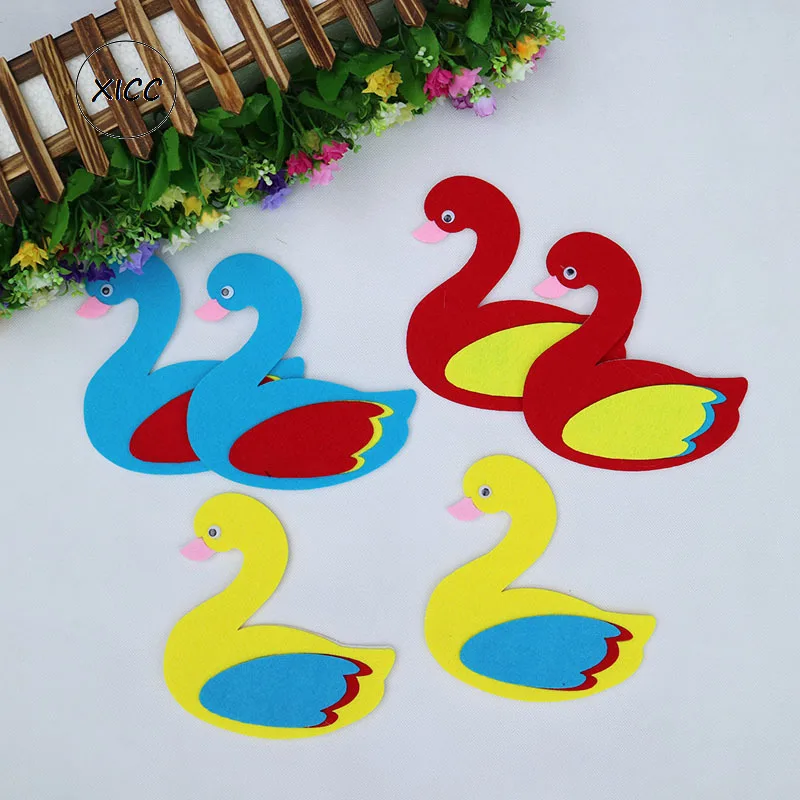 3 colors Cartoon Duck Goose Thick Nonwoven Felt DIY Package Kindergarten School Children's Handmade Enlightenment Education
3 colors Cartoon Duck Goose Thick Nonwoven Felt DIY Package Kindergarten School Children's Handmade Enlightenment Education