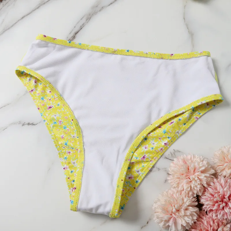 2021 New Wrinkle Smocking Craft Bikini Tube Top Sexy High Waist Split Swimsuit Wire Free Print
2021 New Wrinkle Smocking Craft Bikini Tube Top Sexy High Waist Split Swimsuit Wire Free Print